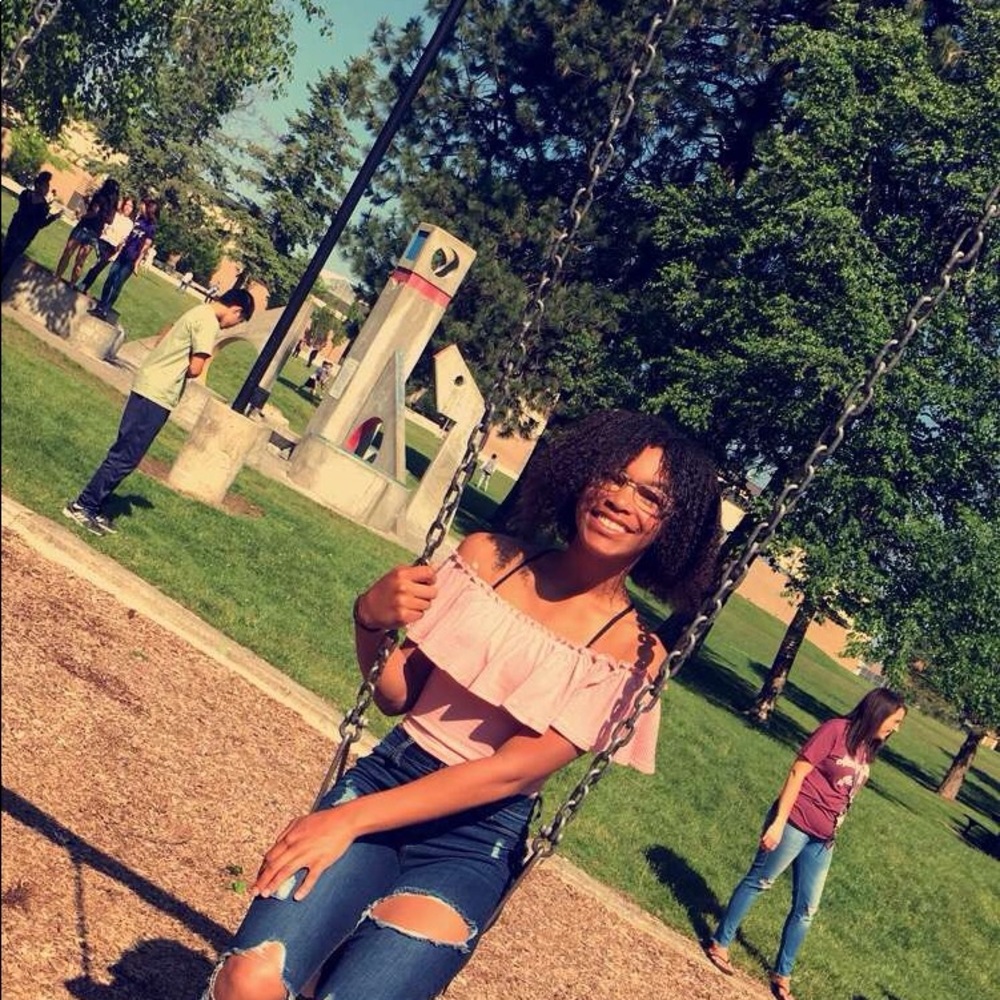Meet your Posher, Ledaezia